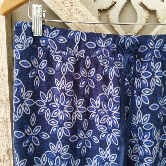 Croft & Barrow Women's Wisperluxe Pajama Full Length Pants Navy Blue & Lilac - Picture 4 of 5